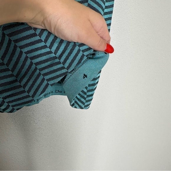 Lululemon Run Swiftly Tech Racerback Tank Top Heathered Blue Tropics Size 4 - Picture 10 of 10